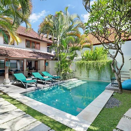 Super Value 4 Bedroom, Walk To Bintang Supermarket Seminyak  Ngoại thất bức ảnh