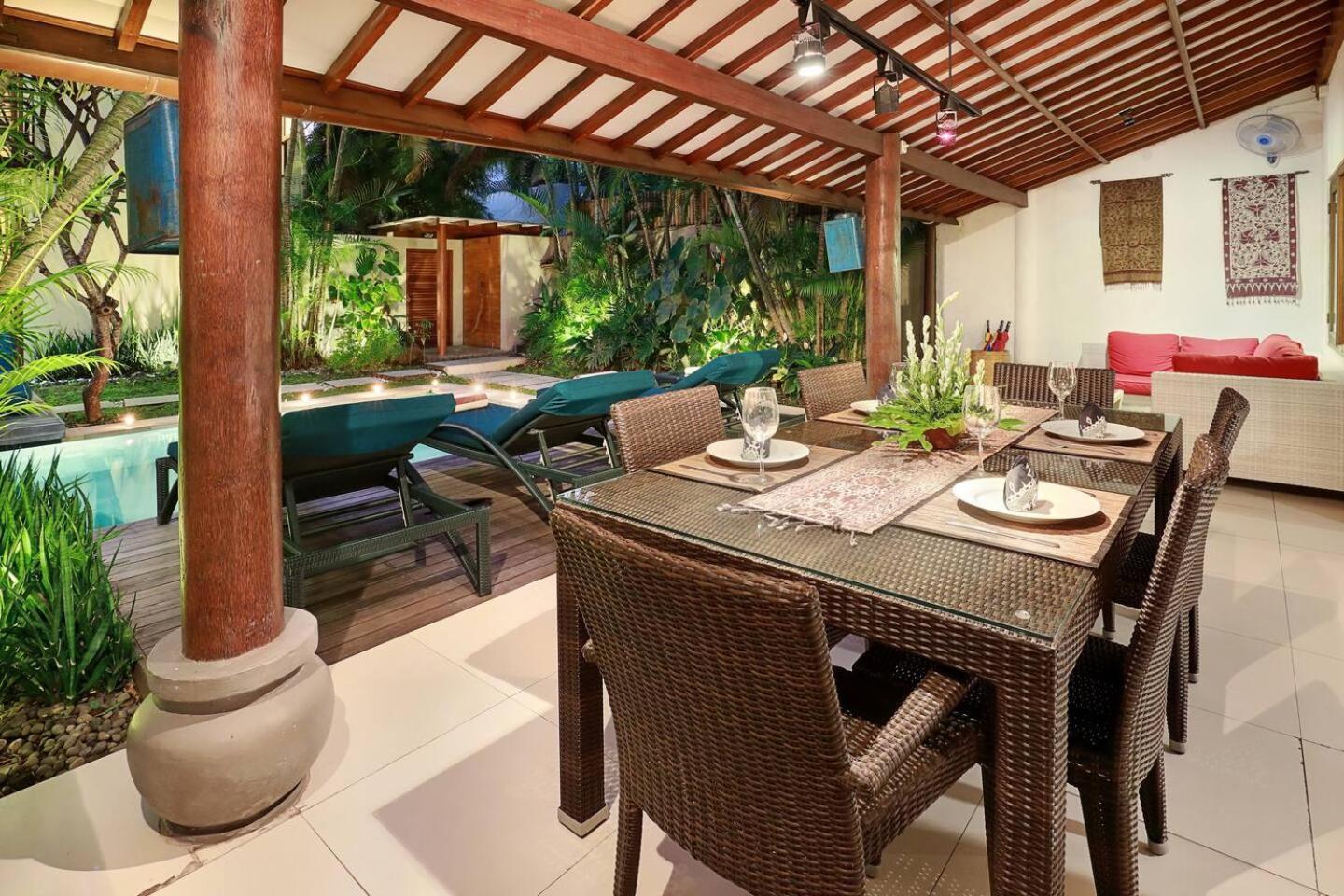 Super Value 4 Bedroom, Walk To Bintang Supermarket Seminyak  Ngoại thất bức ảnh