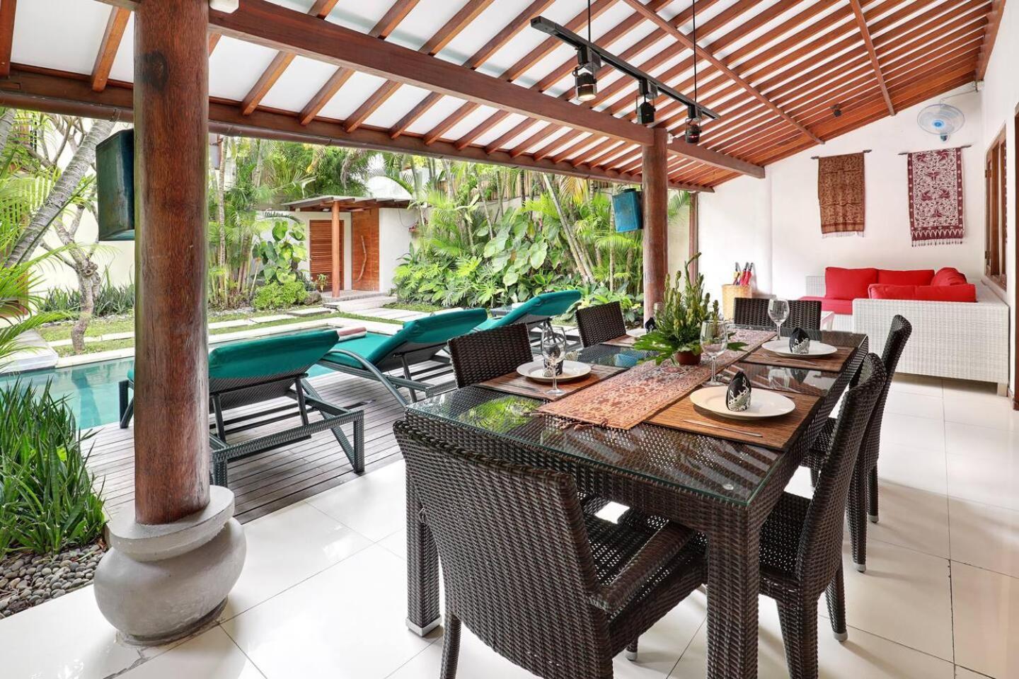 Super Value 4 Bedroom, Walk To Bintang Supermarket Seminyak  Ngoại thất bức ảnh