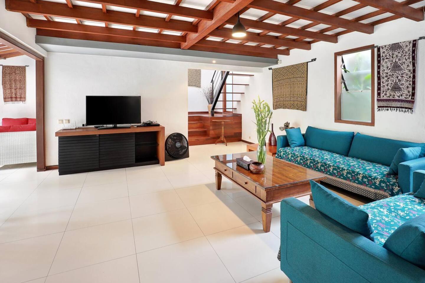 Super Value 4 Bedroom, Walk To Bintang Supermarket Seminyak  Ngoại thất bức ảnh